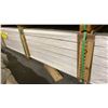 Image 2 : 1 LIFT OF BASEBOARD/TRIM MOULDING WITH PRIMED WHITE FINISH APPROX 97" LENGTHS, 3,016 FT TOTAL