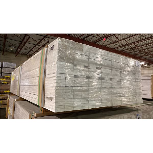 1 LIFT OF BASEBOARD/TRIM MOULDING WITH PRIMED WHITE FINISH APPROX 97" LENGTHS, 3,016 FT TOTAL