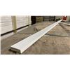 Image 3 : 1 LIFT OF BASEBOARD/TRIM MOULDING WITH PRIMED WHITE FINISH APPROX 97" LENGTHS, 3,016 FT TOTAL