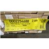 Image 5 : 1 LIFT OF TRIM MOULDING WITH PRIMED WHITE FINISH APPROX 85.5" LENGTHS, 2,884 FT TOTAL