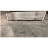 Image 2 : 1 LIFT OF PREFABRICATED WHITE EC DOOR JAMB 81" X 4-9 16" APPROX 180 PCS