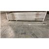 Image 2 : 1 LIFT OF PREFABRICATED WHITE EC DOOR JAMB 81" X 4-9 16" APPROX 180 PCS