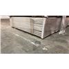 Image 1 : 1 LIFT OF PREFABRICATED WHITE EC DOOR JAMB 81" X 4-9 16" APPROX 180 PCS