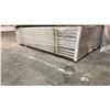 Image 1 : 1 LIFT OF PREFABRICATED WHITE EC DOOR JAMB 81" X 4-9 16" APPROX 180 PCS