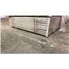 Image 1 : 1 LIFT OF PREFABRICATED WHITE EC DOOR JAMB 81" X 4-9 16" APPROX 180 PCS