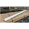 Image 4 : 1 LIFT OF PREFABRICATED WHITE EC DOOR JAMB 81" X 4-9 16" APPROX 180 PCS