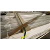 Image 2 : 1 SMALL LIFT OF TRIM MOULDING WITH NON-EMBOSSED URBAN FIR FINISH APPROX 7' LENGTHS, 571 FT TOTAL
