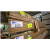 Image 3 : 1 LIFT OF TRIM MOULDING WITH NON-EMBOSSED URBAN FIR FINISH APPROX 7' LENGTHS, 1,400 FT TOTAL