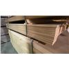 Image 4 : 1 LIFT OF FLAT JAMB WITH RAW NATURAL FINISH APPROX 7' LENGTHS, APPROX 198 PCS
