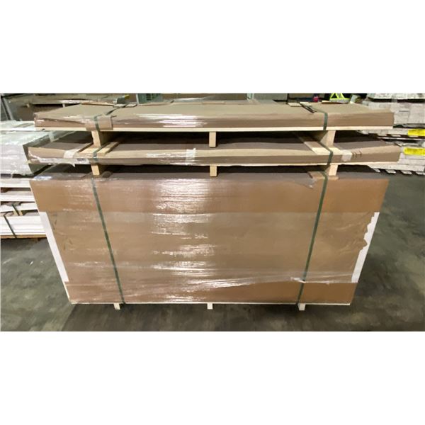 1 LARGE LIFT OF PAINTED POLAR WHITE INTERIOR DOORS APPROX 22 DOORS TOTAL, 2 DIFFERENT SIZES