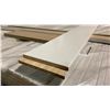 Image 3 : 1 LIFT OF WHITE BASEBOARD MOULDING APPROX 82" LENGTHS