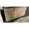 Image 1 : 1 LIFT OF WHITE BASEBOARD MOULDING APPROX 82" LENGTHS