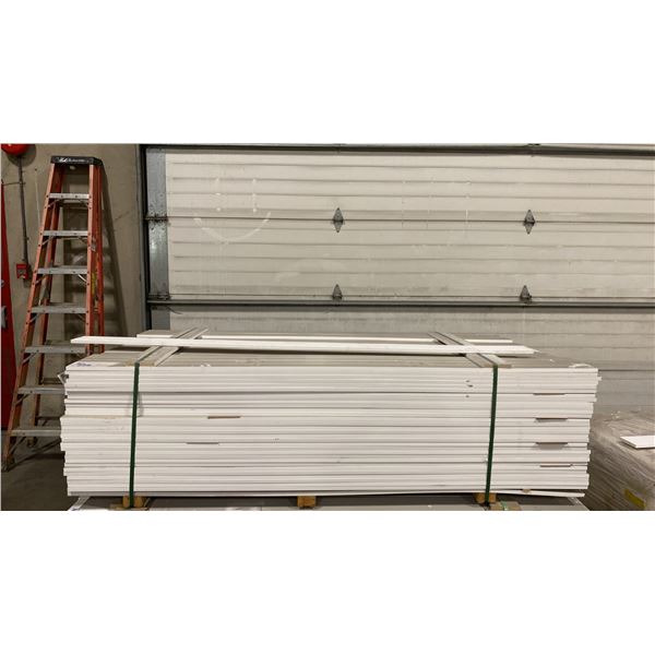 1 LIFT OF BASEBOARD MOULDING WITH EMBOSSED WOOD PRIMED WHITE FINISH APPROX 7' LENGTHS
