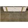 Image 1 : 1 LIFT OF BASEBOARD MOULDING WITH POLAR WHITE PAINTED FINISH APPROX 7' LENGTHS