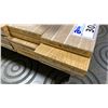 Image 4 : 2 SMALL LIFTS OF TRIM/MOULDING APPROX 7' LENGTHS LIGHT & DARK WOOD GRAIN FINISH