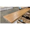 Image 2 : 1 LIFT OF FLAT JAMB TAN EMBOSSED WOOD FINISH APPROX 7' LENGTHS