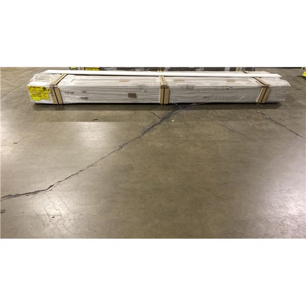 1 LIFT OF BASEBOARD MOULDING WITH BRITE WHITE EMBOSSED WOOD FINISH APPROX 14' LENGTHS, 1,162 FT