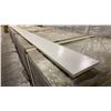 Image 3 : 1 LIFT OF BASEBOARD MOULDING WITH WHITE FINISH APPROX 16' LENGTHS, 1,648 FT