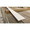 Image 3 : 1 LIFT OF BASEBOARD/TRIM MOULDING WITH WHITE BASE COATED FINISH, APPROX 14' LENGTHS, 18,900 FT