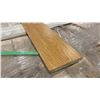 Image 3 : 2 LIFTS OF BASEBOARD MOULDING 1 WITH CHESAPEAKE EMBOSSED WOOD FINISH & 1 WITH BRITE WHITE EMBOSSED