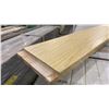 Image 4 : 1 LIFT OF FLAT JAMB WITH MAPLE EMBOSSED WOOD FINISH APPROX 82" LENGTHS, 450 PCS