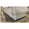 Image 1 : 1 LIFT OF BASEBOARD MOULDING WITH PRIMED WHITE FINISH APPROX 16' LENGTHS, 6,656 FT TOTAL