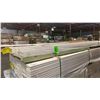 Image 1 : 1 LIFT & 1 PARTIAL LIFT OF BASEBOARD MOULDING WITH PRIMED WHITE FINISH APPROX 16' LENGTHS, 3,584 FT