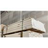 Image 1 : 1 LIFT OF MDF FLAT JAMB MOULDING WITH WHITE FINISH APPROX 7' LENGTHS
