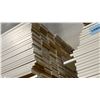 Image 2 : 1 LIFT OF MDF FLAT JAMB MOULDING WITH WHITE FINISH APPROX 7' LENGTHS