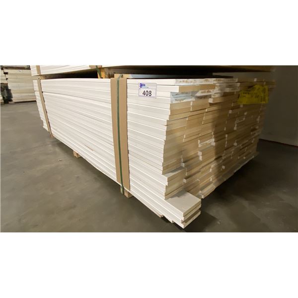 1 LIFT OF MDF FLAT JAMB MOULDING WITH WHITE FINISH APPROX 7' LENGTHS