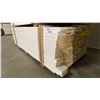 Image 1 : 1 LIFT OF MDF FLAT JAMB MOULDING WITH WHITE FINISH APPROX 7' LENGTHS