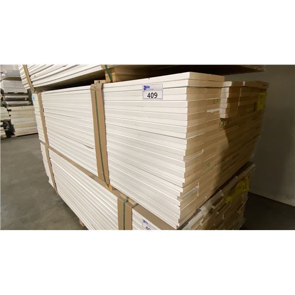 1 LIFT OF MDF FLAT JAMB MOULDING WITH WHITE FINISH APPROX 7' LENGTHS