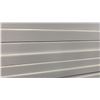 Image 3 : 1 LIFT OF MDF FLAT JAMB MOULDING WITH WHITE FINISH APPROX 7' LENGTHS