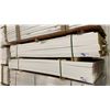 Image 1 : 2 PARTIAL LIFT OF MDF FLAT JAMB MOULDING WITH WHITE FINISH APPROX 7' LENGTHS