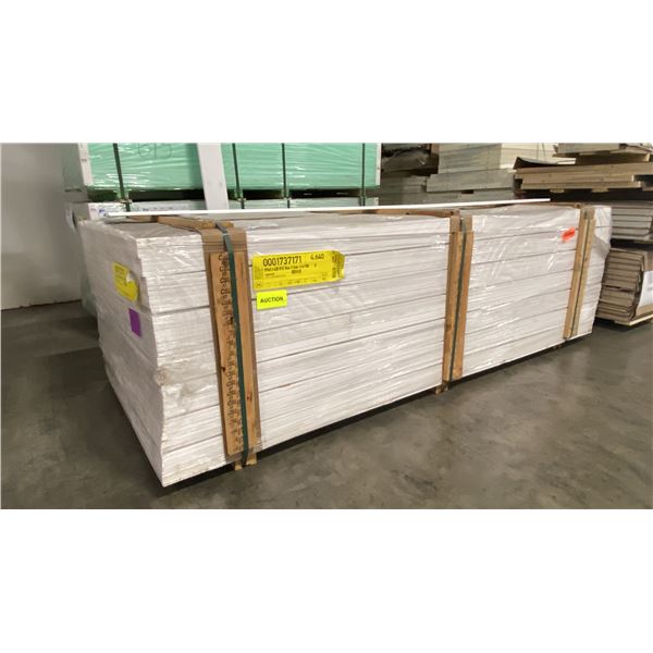 LIFT OF BASEBOARD MOULDING WITH PRIMED WHITE FINISH, APPROX 8' LENGTHS, 4,640 FT TOTAL