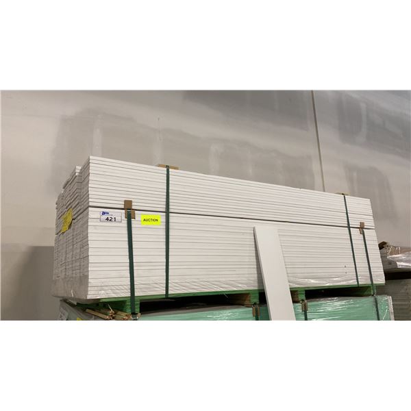 1 LIFT OF FLAT JAMB MOULDING WITH PRIMED WHITE FINISH APPROX 7' LENGTHS, 1596 FT TOTAL, 228 PCS