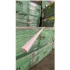 Image 3 : 1 LIFT OF BASE SHOE MOULDING WITH PAINTED PRIMED FINISH APPROX 12' LENGTHS, 32,400 FT TOTAL