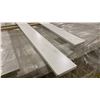 Image 3 : 1 LIFT OF BASEBOARD/TRIM MOULDING WITH PRIMED WHITE FINISH APPROX 16' LENGTHS