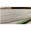 Image 2 : 1 PARTIAL LIFT OF BASEBOARD/TRIM MOULDING WITH WHITE FINISH APPROX 16' LENGTHS