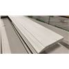 Image 3 : 1 PARTIAL LIFT OF BASEBOARD/TRIM MOULDING WITH WHITE FINISH APPROX 16' LENGTHS
