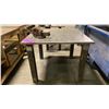 Image 1 : 1.5" THICK SOLID STEEL TOP METAL SHOP TABLE WITH RECORD NO.4 BENCH VICE