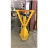 Image 2 : ULINE H-2732 YELLOW HEAVY DUTY INDUSTRIAL TRAILER JACK