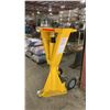 Image 3 : ULINE H-2732 YELLOW HEAVY DUTY INDUSTRIAL TRAILER JACK