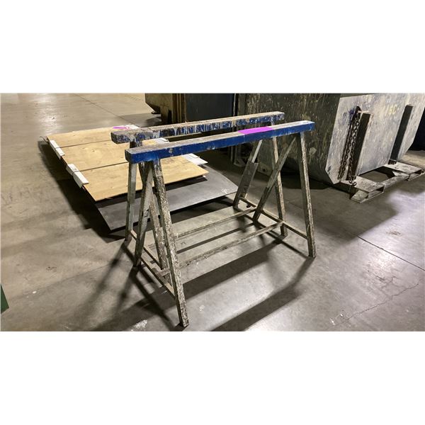 PAIR OF METAL SAW HORSES