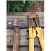 Image 2 : Sledge hammer & 36 in. bolt cutters