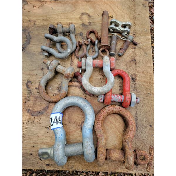 Qty of clevis, shackles & draw pins