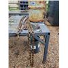 Image 3 : 2- chains c/w bucket of bolts