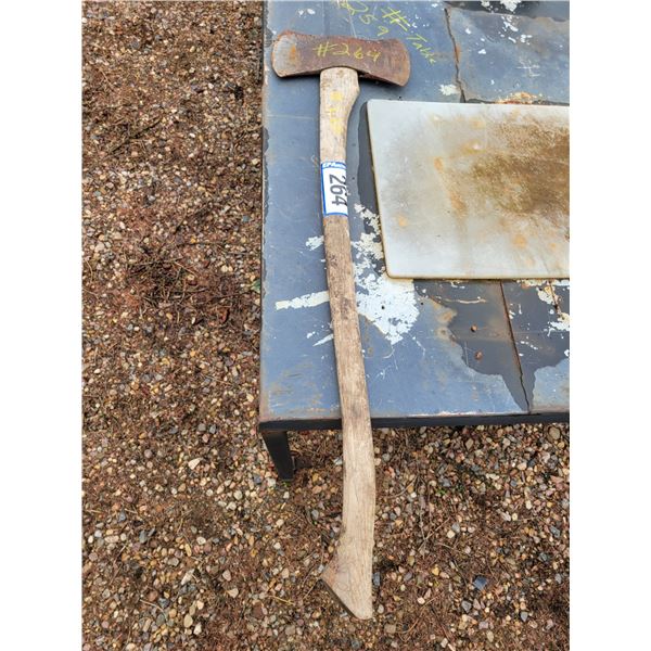 Double headed axe