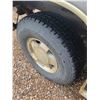 Image 16 : 1998 GMC 1500 Sierra truck, 4WD, V8 auto, 5.7 L, ext. cab, showing 330,140 km, VIN: 2GTEK19R7W155814