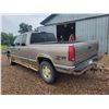 Image 6 : 1998 GMC 1500 Sierra truck, 4WD, V8 auto, 5.7 L, ext. cab, showing 330,140 km, VIN: 2GTEK19R7W155814